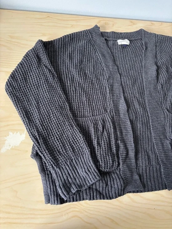 Universal Thread Gray Open-Front Knit Cardigan - Picture 4 of 5